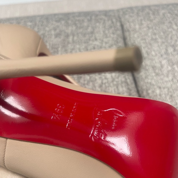 Christian Louboutin So Kate 120 , Nude1, EU39.5 (fits a US8.5 or US9) - Picture 5 of 6